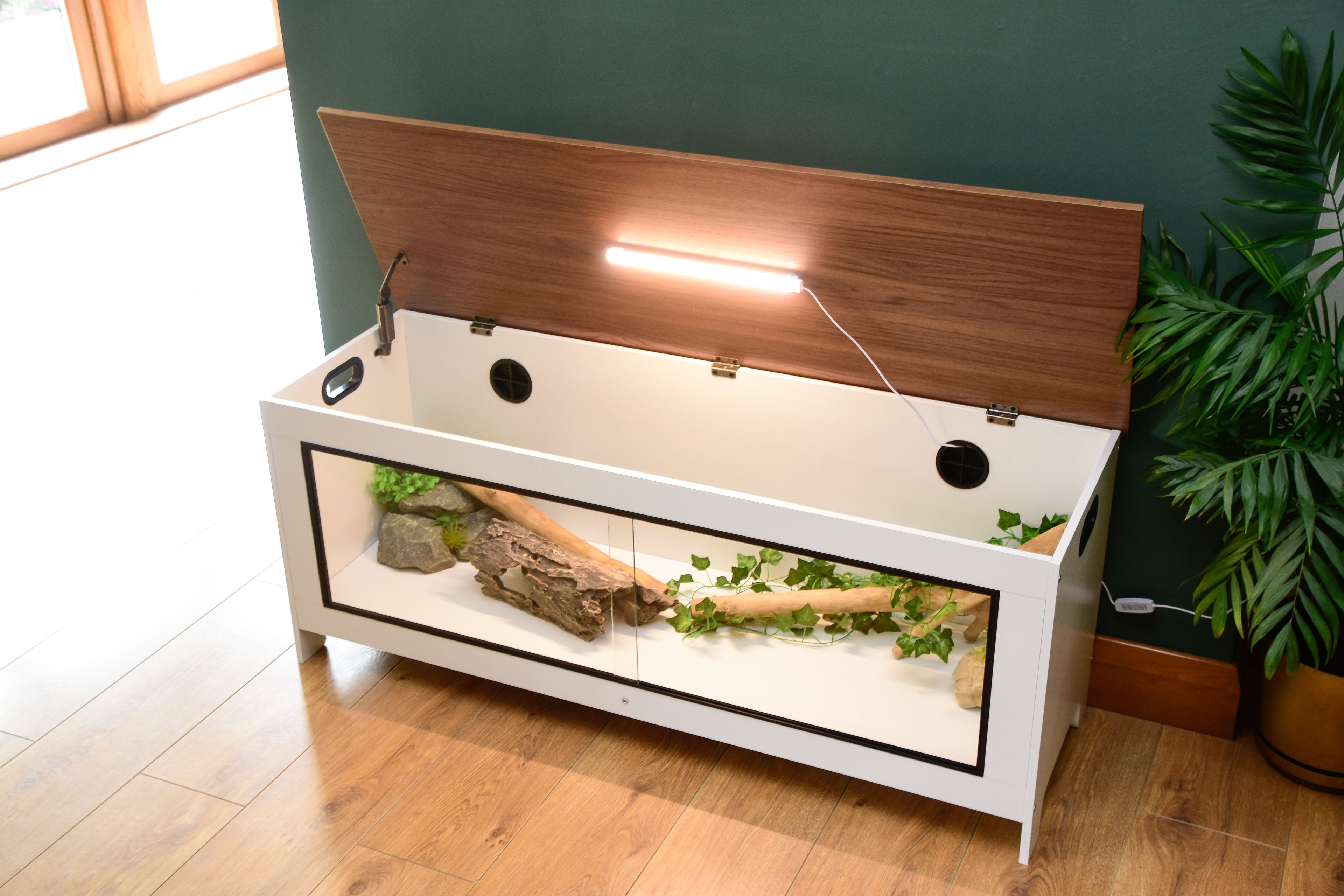 White 4ft vivarium tortoise enclosure - full front view
