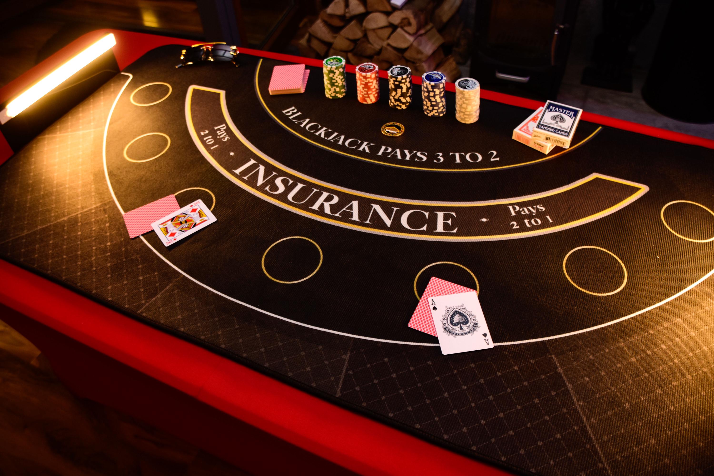 6ft Folding 3-in-1 Casino Table with LED Lights