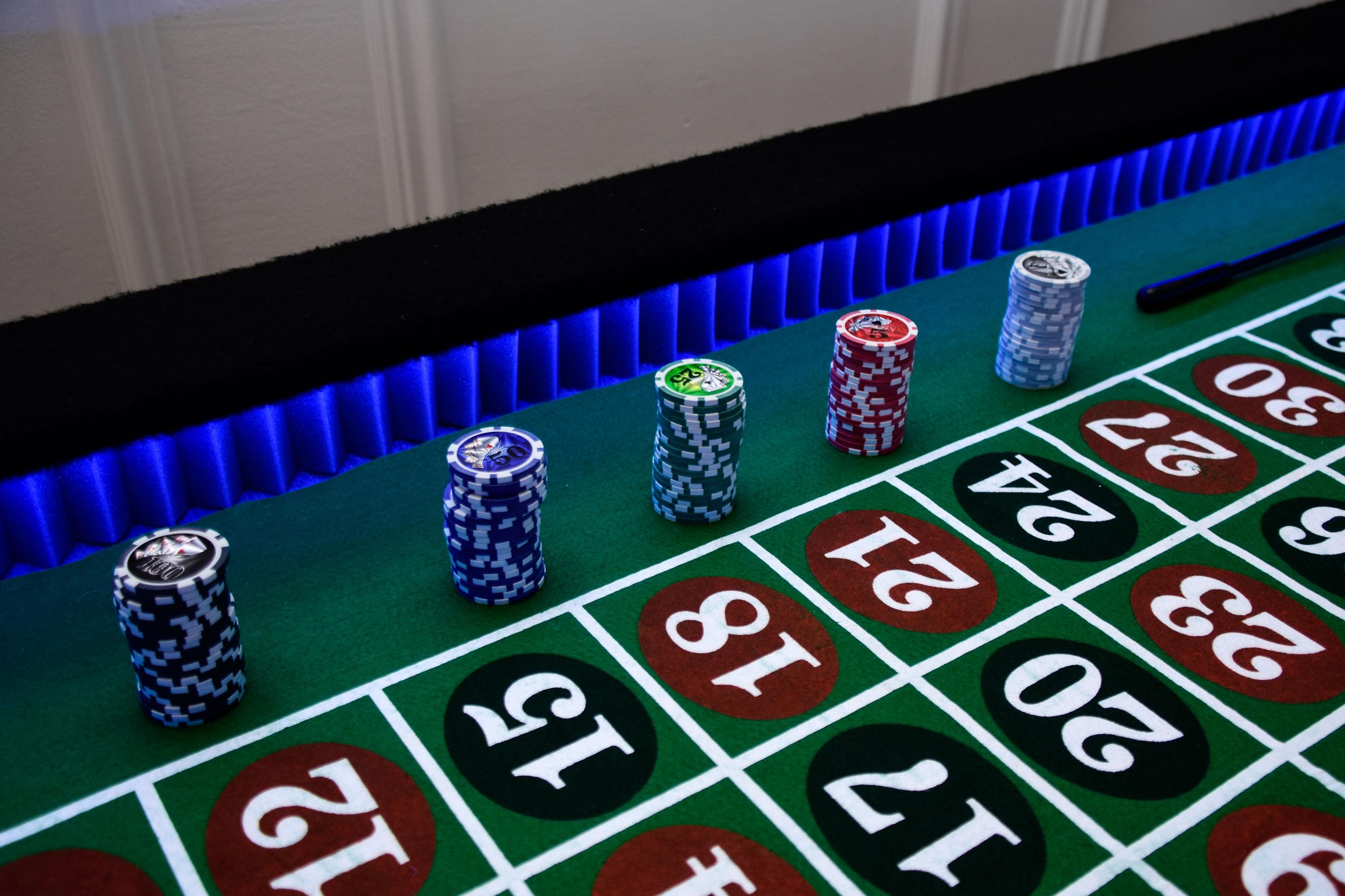 6ft LED Luxury Casino Vault Table with Glass Top