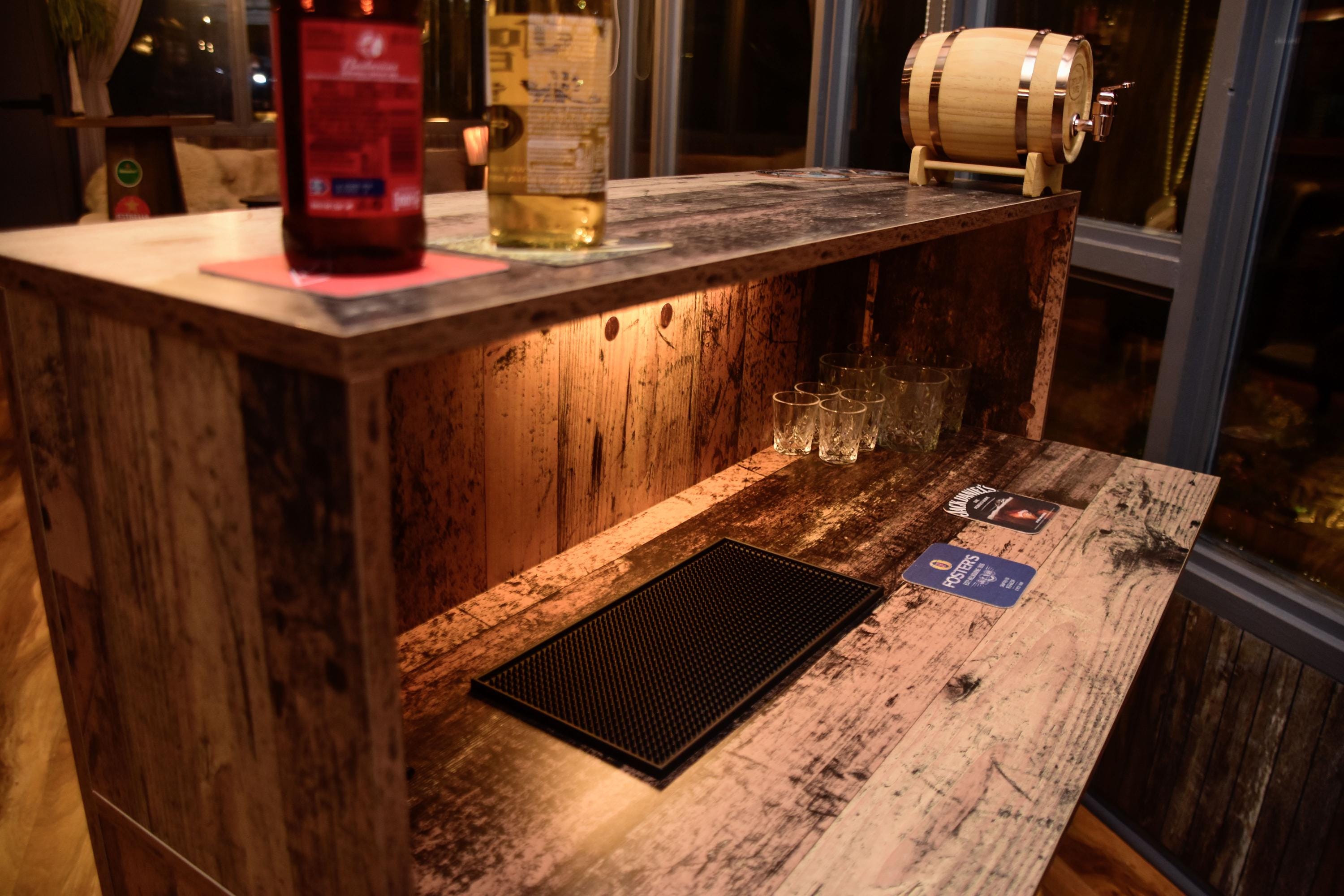 Old Wood Effect LED Home Bar with Matching Stools (1m)