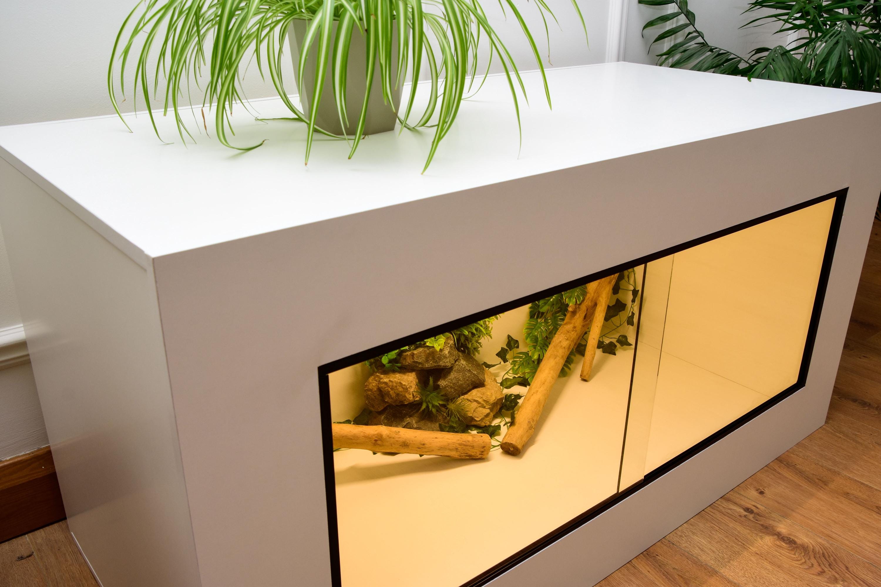 Large 4 x 2 x 2 Modern Reptile Vivarium